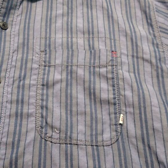 Cutter & Buck Men's XL Short Sleeve Button Down Cotton Blue Striped Shirt - Picture 2 of 8